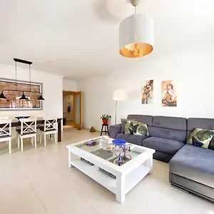 Apartamento Modern And Spacious In #1939, Lagos